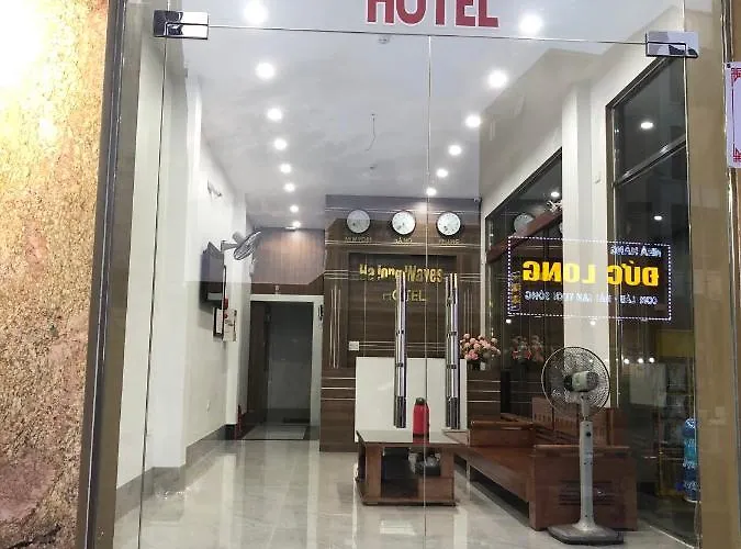 Waves Hotel Ha Long